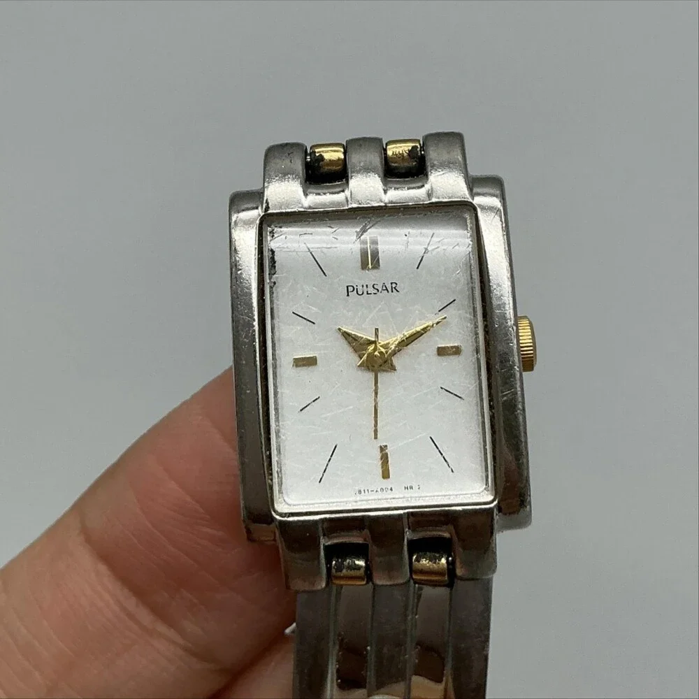 Pulsar V811-X040 Womens Watch 18mm White Dial Two Tone New Battery 7